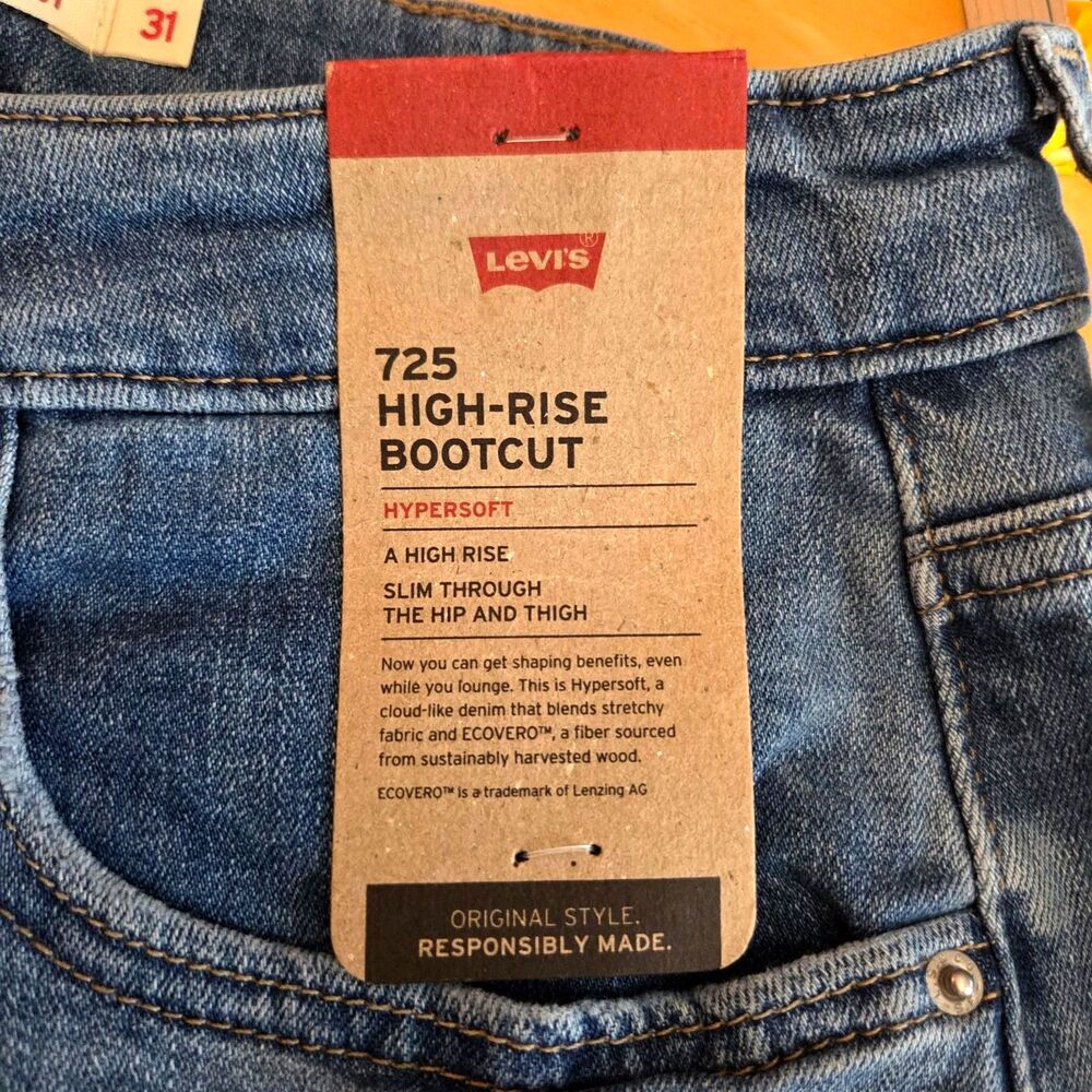 NWT Levis 725 Light Blue High Rise Boot Cut Women 12 31x32 Tribeca Sun Jeans - Picture 4 of 6